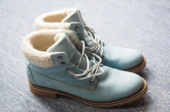 como escolher o tamanho da bota feminina