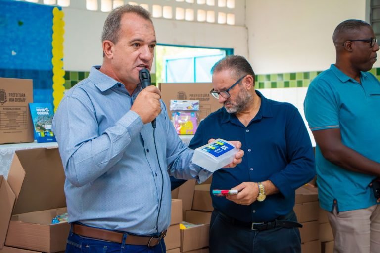 Entrega kits escolares creche EMEB Maria Cecília Borriero Milani, no Green Village 2024-02-19 (20)