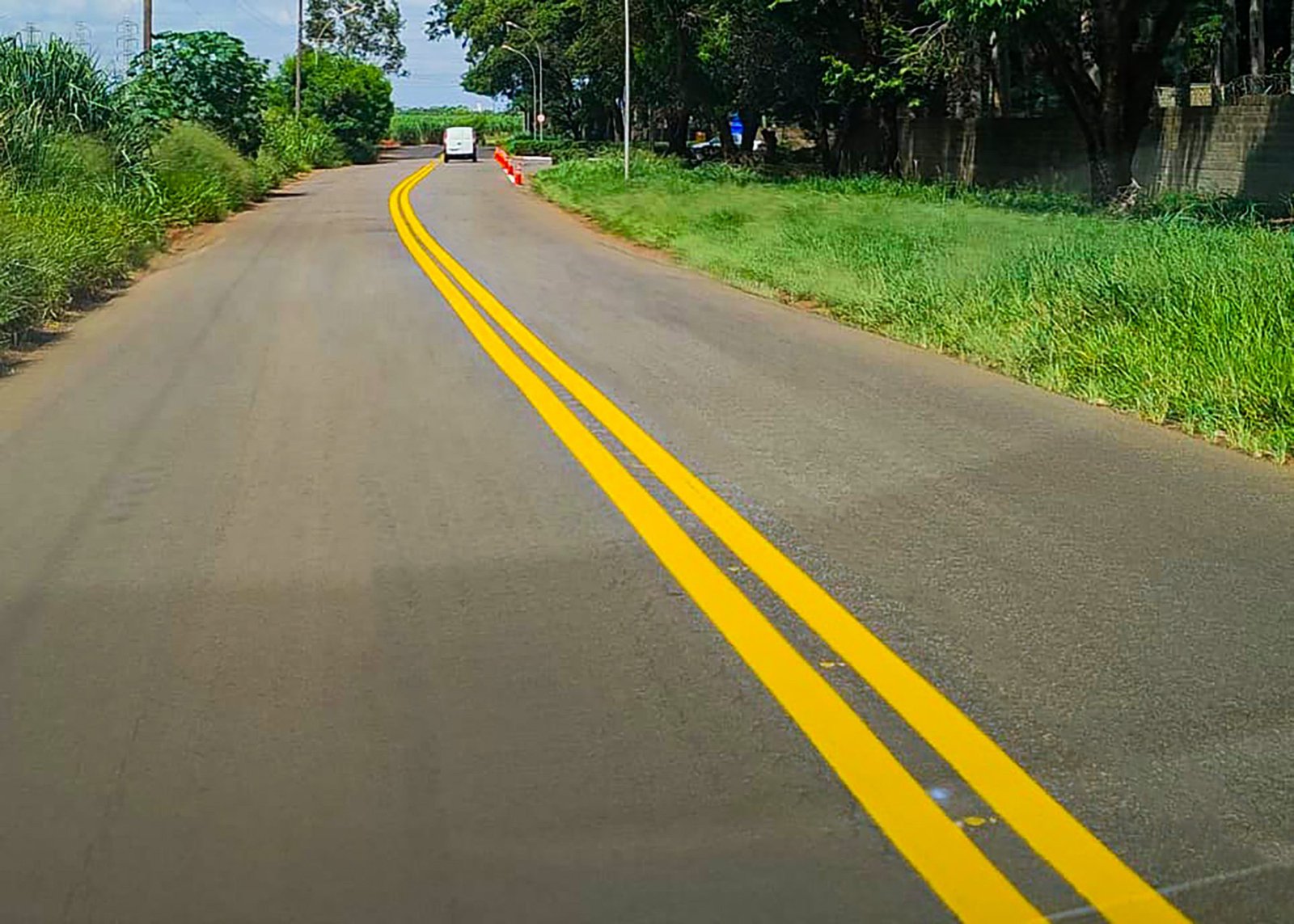 sinalizaçao de solo estrada dos italianos 01 imprensa