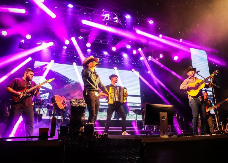 Festival Raízes 06 - imprensa