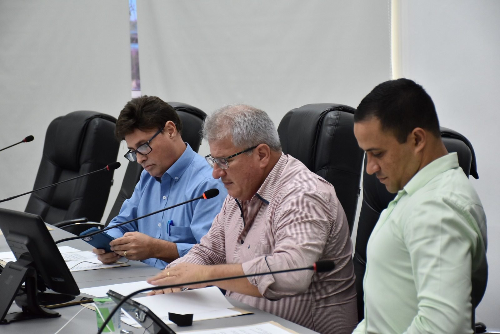 Vereadores barbarenses aprovam três projetos e um projeto de lei complementar na 19ª Reunião Ordinária 1 Monaro