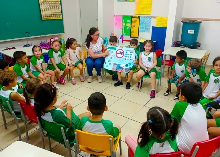 açoes de combate a dengue nas escolas 04 imprensa