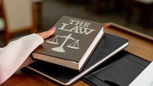 Conheça 10 tipos de especialização em direito e como funcionam