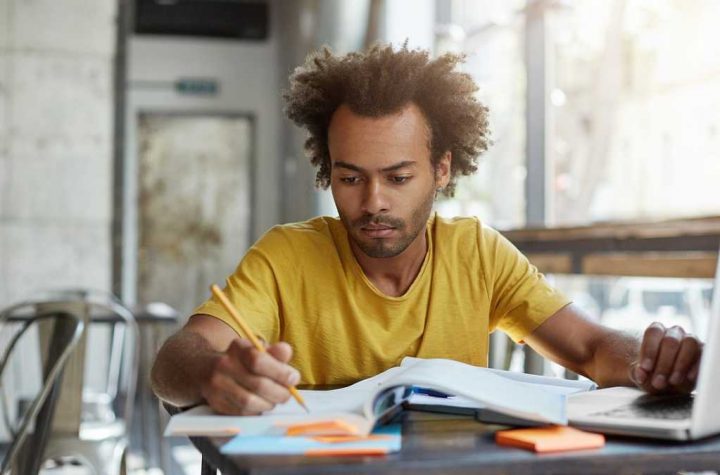 Quer abrir uma empresa de cursos? Entenda o passo a passo