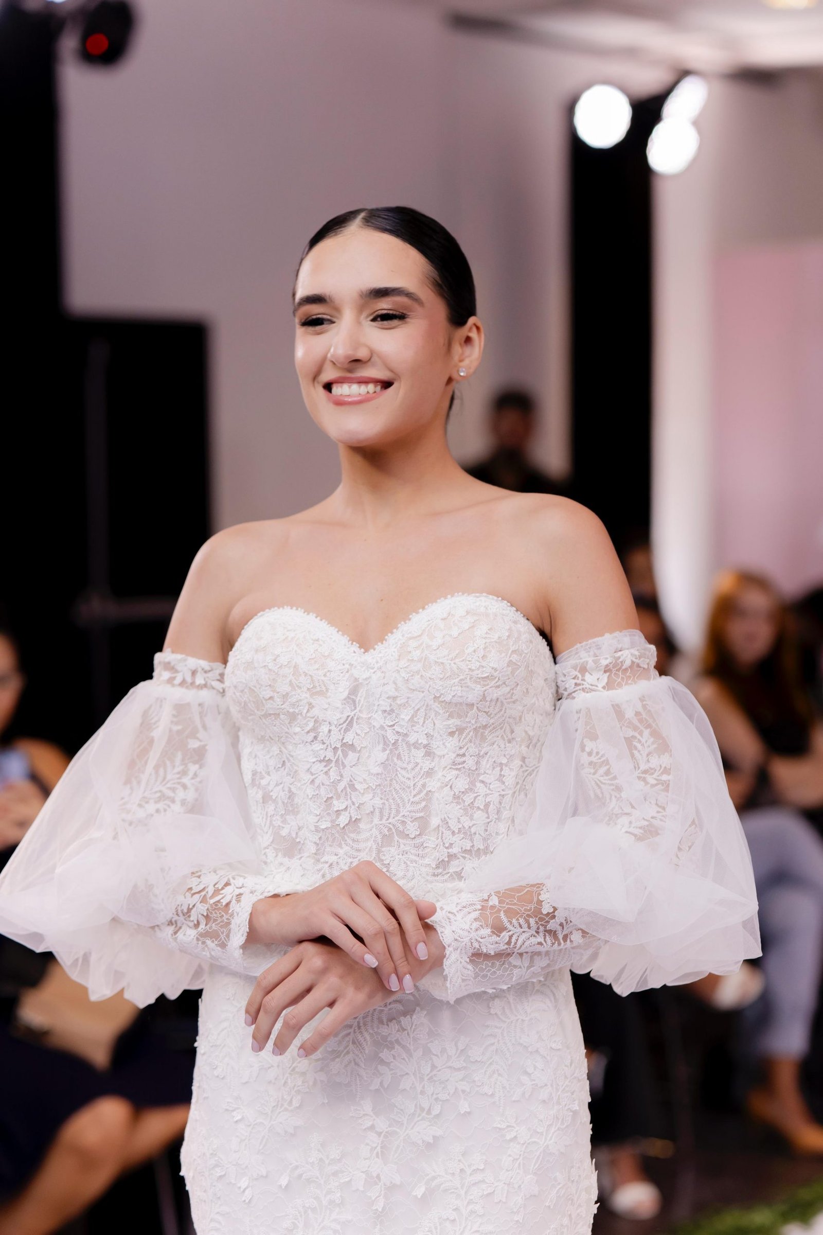 Modelo Janine Gazoni participa do evento Divas no Altar, no Xian 1 WhatsApp Image 2024-07-08 at 14.23.04 (1)