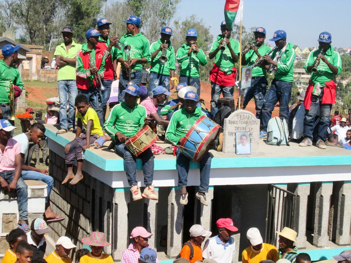 Dia de festa? Conheça os países que celebram a partida de um ente querido 1 gaelgogo iStock