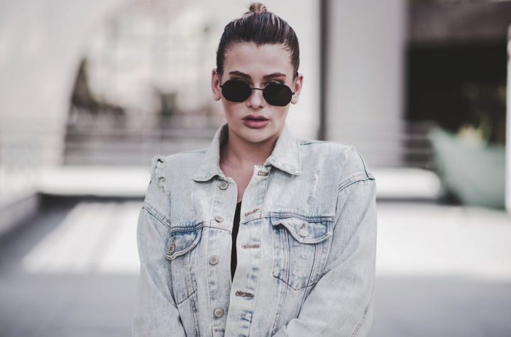 jaqueta jeans ao sobretudo