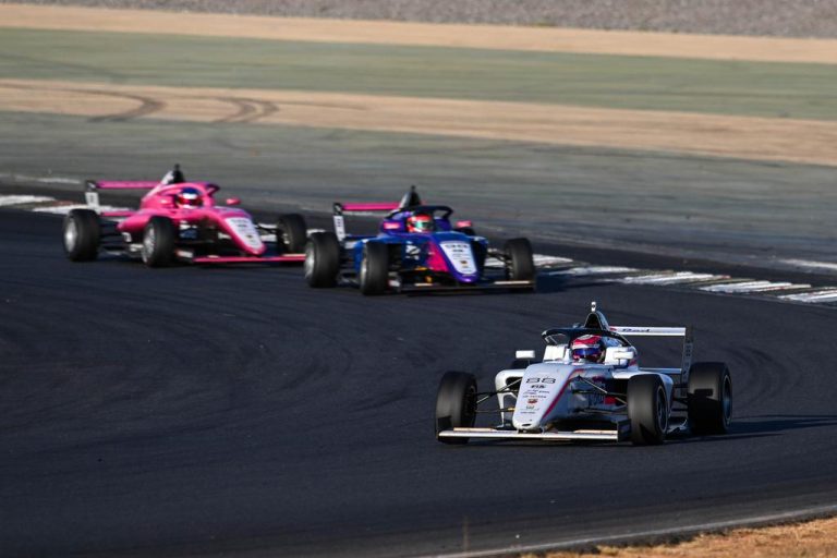 F-4 Brasil faz etapa histórica na Argentina (Duda Bairros/Vicar)