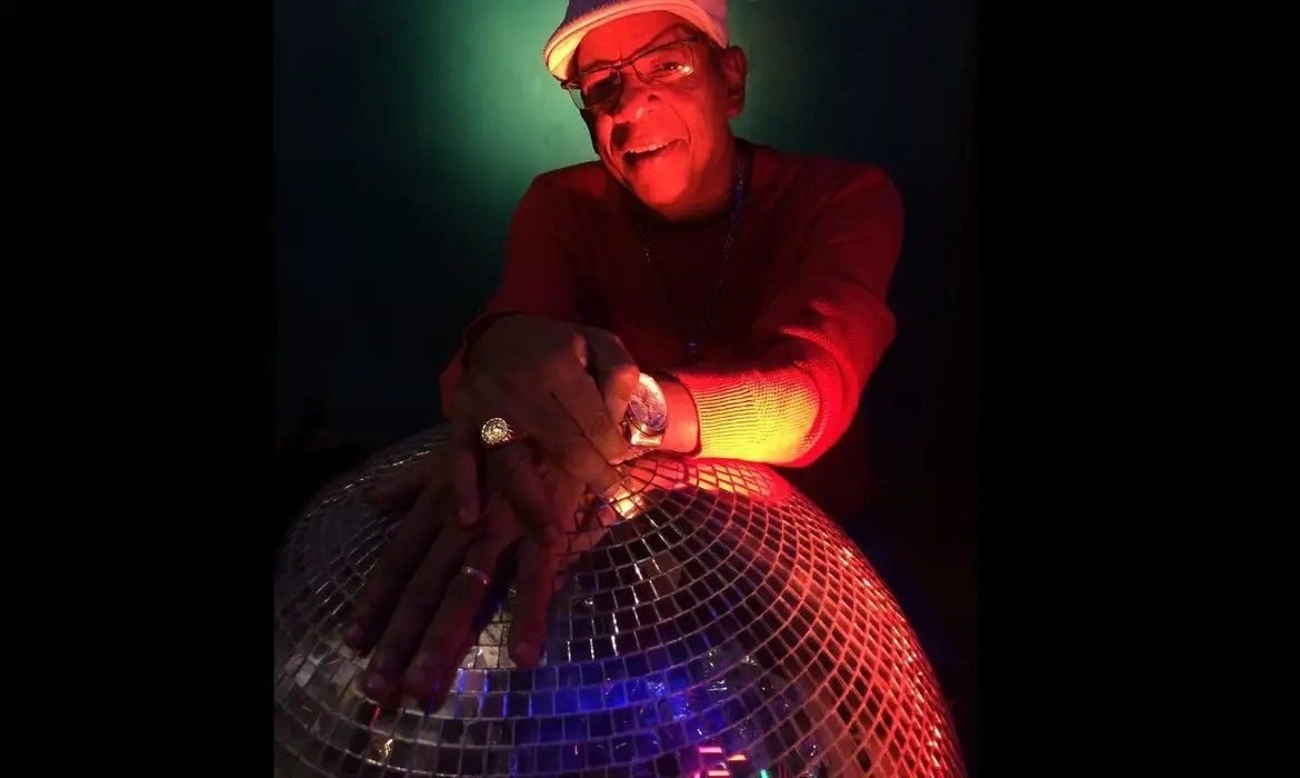 Celebrando 50 Anos de Black Music no Brasil: A Revolução Cultural e a Luta contra o Racismo 1 Celebrando 50 Anos de Black Music no Brasil: A Revolução Cultural e a Luta contra o Racismo