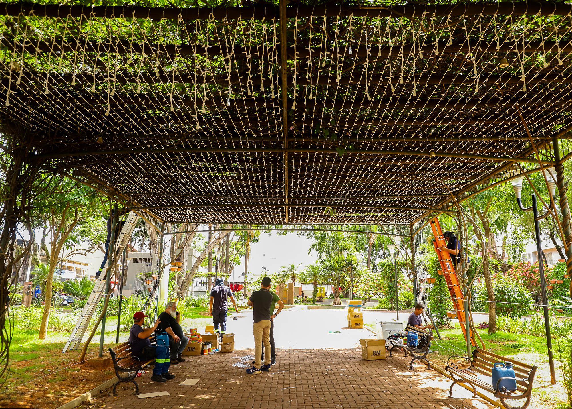 decoraçao de natal praça central 03 imprensa