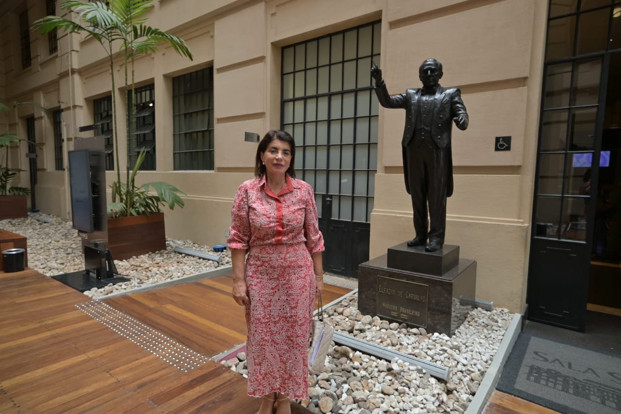 09-12-24-A deputada Professora Bebel esteve nesta manhã de segunda-feira, na Secretaria Estadual da Cultura, aonde aconteceu reunião do CONDEPHAAT