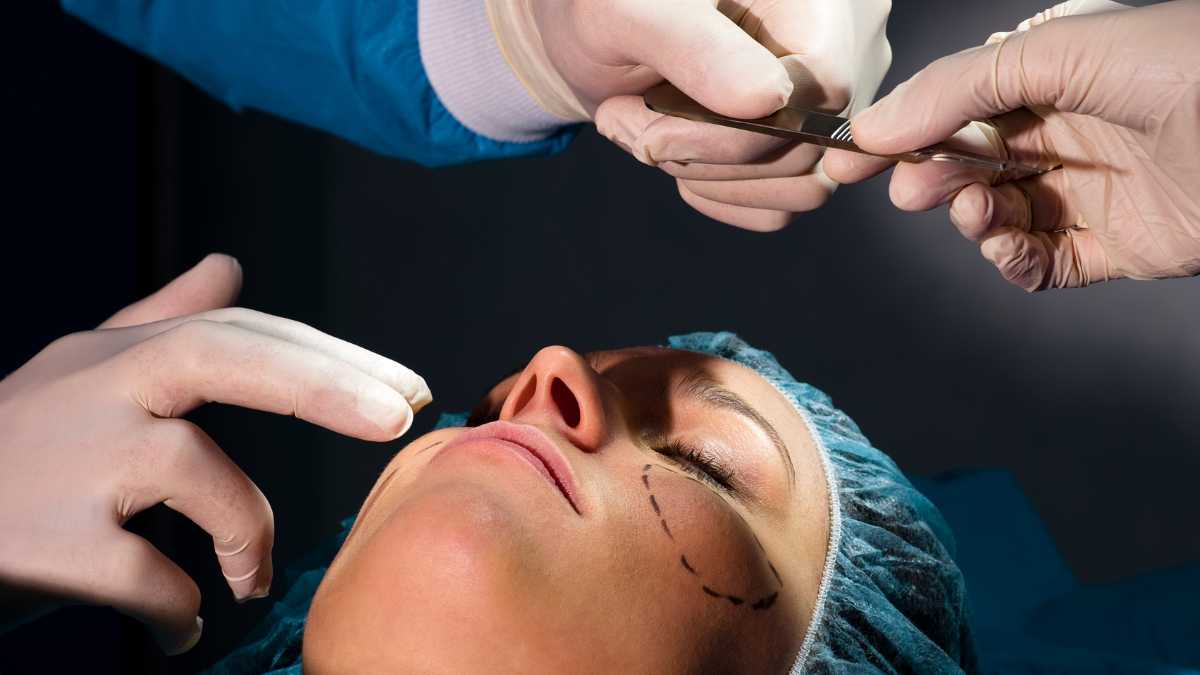 Como funciona a cirurgia plástica para brasileiros residentes no exterior