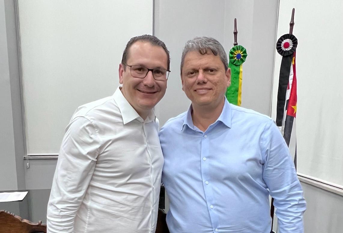 Deputado Rafa Zimbaldi e governador Tarcísio de Freitas