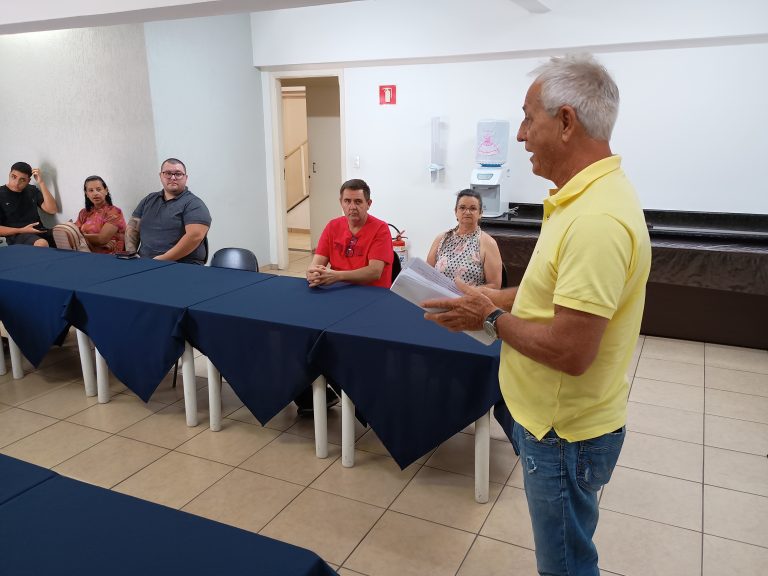 Ganhadores e vice-presidente Roberto Bonamin (1)