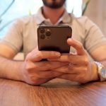 Impactos Tecnológicos Vício em aplicativos e jogos - Imagem Pexels-Foto de Iam Hogir