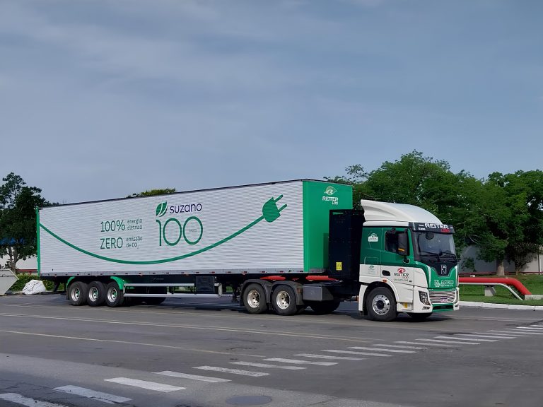 Suzano_caminhaoeletrico