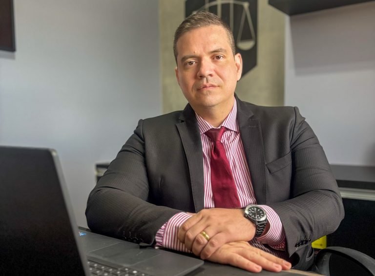 Advogado Cesar Maio