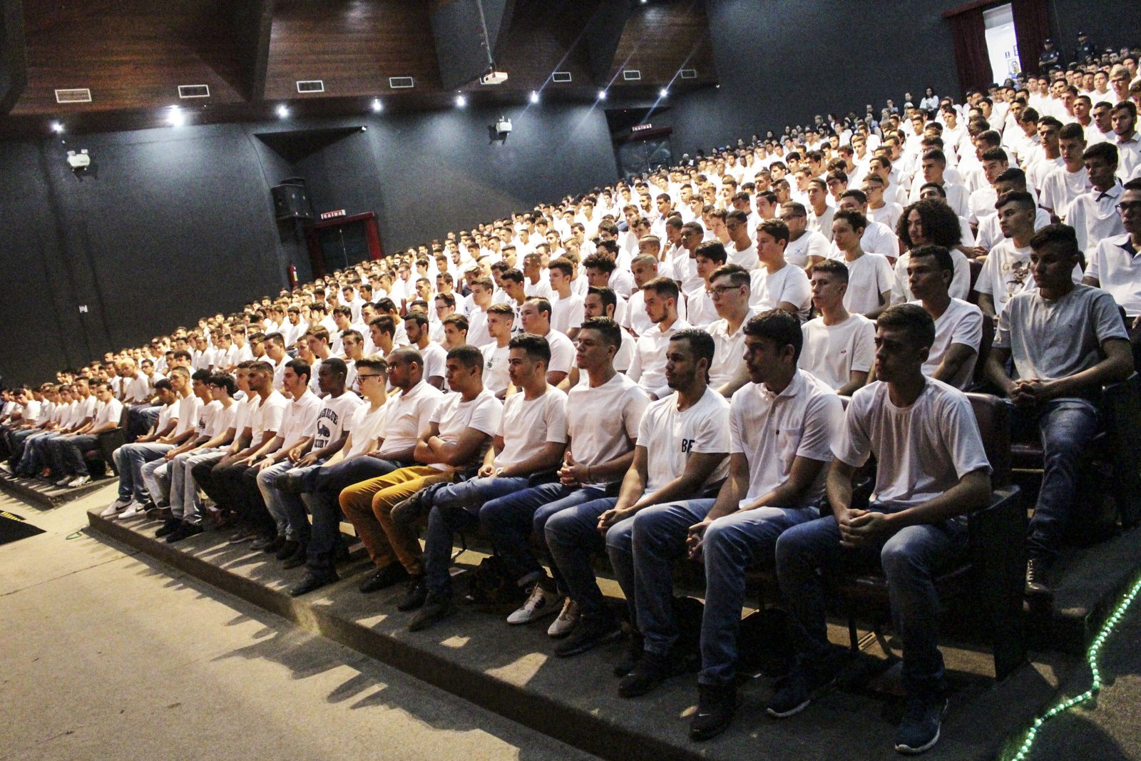 Juramento Bandeira 16 - imprensa