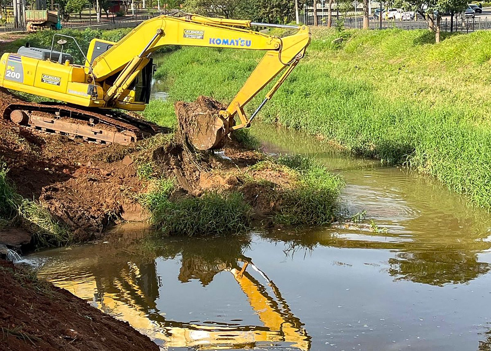 desassoreamento ribeirao dos toledos