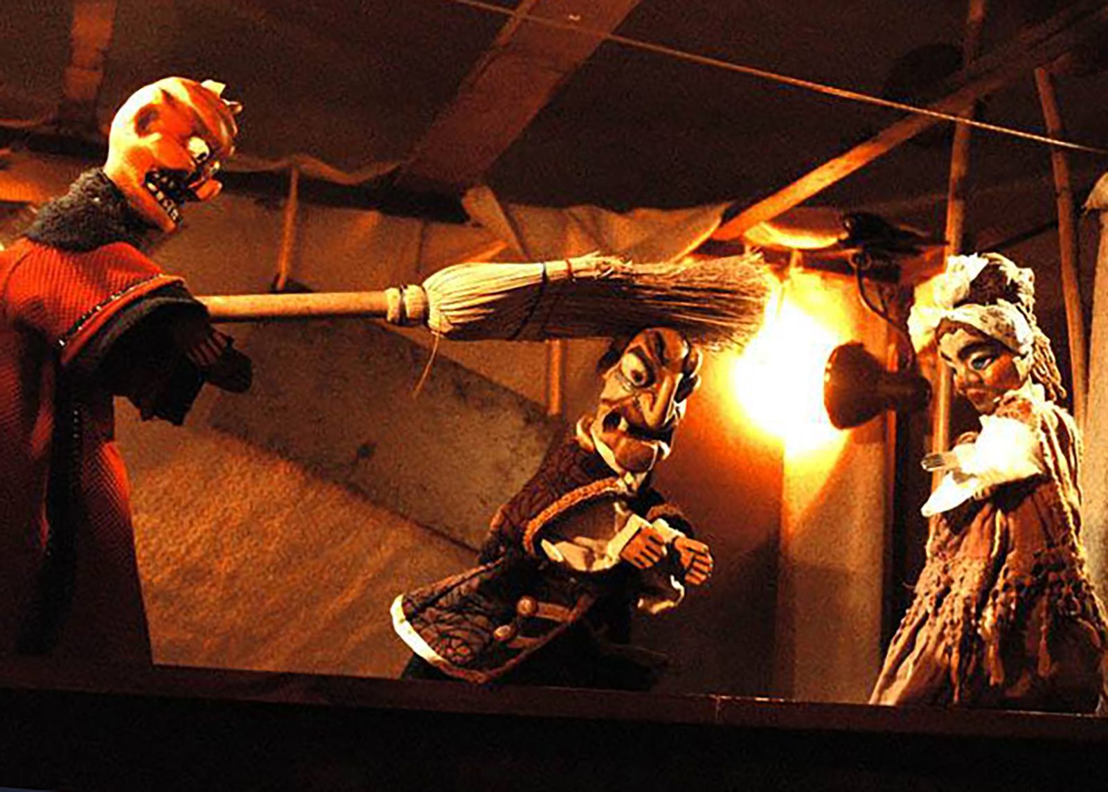 Oficina de Introdução ao Teatro de Bonecos acontece em Santa Bárbara neste sábado 1 oficina de bonecos 01