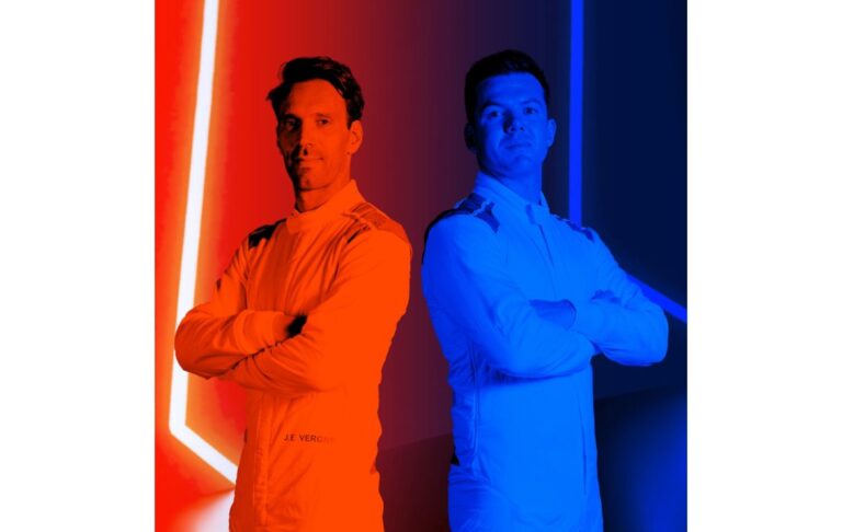 Stellantis/Citroën Racing/Divulgação Pilotos Jean-Éric Vergne (esq.) e Nick Cassidy, em foto estilizada