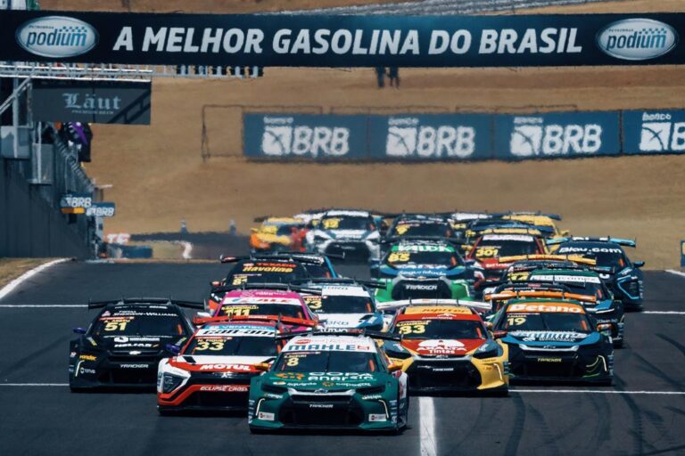 Stock Car terá corrida no sábado à noite em Cuiabá  (Marcelo Machado de Melo//BRB Stock Car)