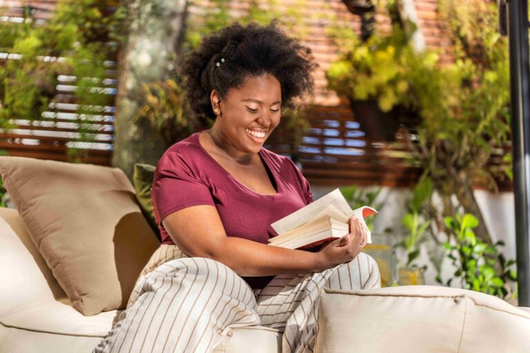 Papel Polen, Mulher_Creditos Too Spoiled