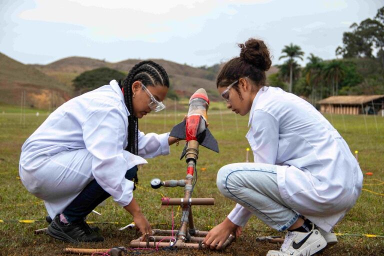 Protagonismo feminino na ciência - Meninas conquistam 11.725 medalhas na OBAFOG 2025 - Foto Clara Sampaio