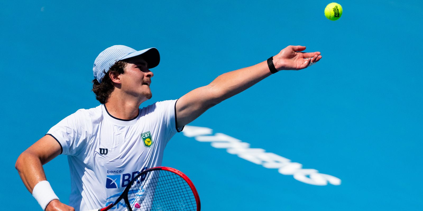 Dores lombares tiram João Fonseca de mais um torneio na