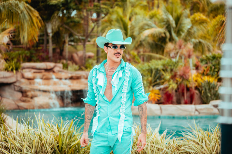 Luan Pereira grava clipe no Thermas de São Pedro @xismuv e @juninholoop