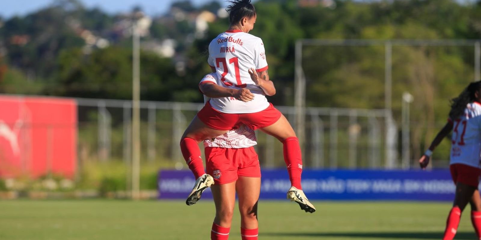 TV Brasil exibe futebol feminino entre Flamengo e Red Bull Bragantino 1 TV Brasil exibe futebol feminino entre Flamengo e Red Bull