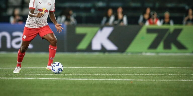 Jogador do Bragantino pede desculpas após fala machista contra árbitra 4 Jogador do Bragantino pede desculpas após fala machista contra árbitra