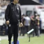 Técnico Lucas Piccinato é demitido da equipe feminina do Corinthians