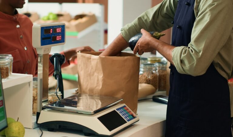 Freepik Especialista avalia que mudança deixa critério para definir escala menos impositivo e resguarda uma maior proteção ao trabalhador