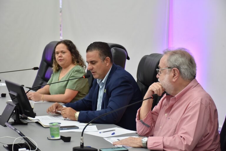 Prefeitura anuncia arrecadação superior a R$ 1 bilhão em 2025, mas admite dependência de repasses e limitações de caixa 8 audiência de finanças