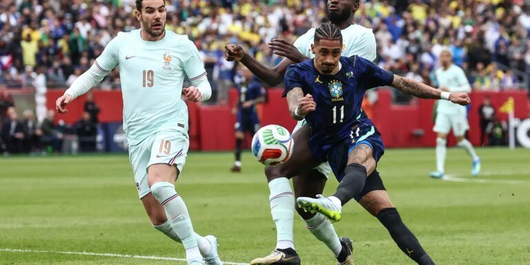 Raphinha e Wesley são cortados da seleção brasileira