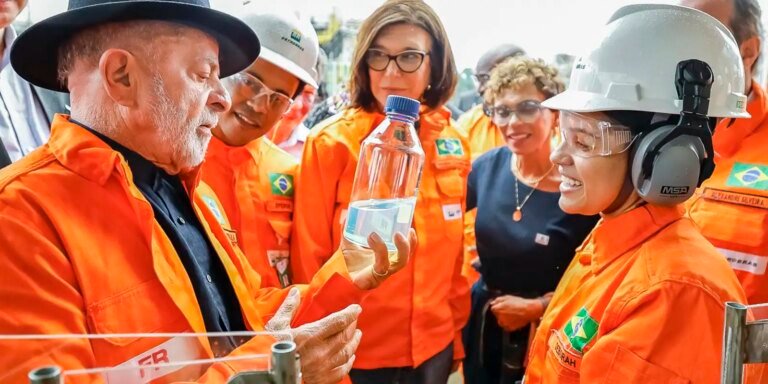 Lula defende criação de reserva estratégica de combustíveis 2 55158633534_f0f5aea0bc_o.jpg