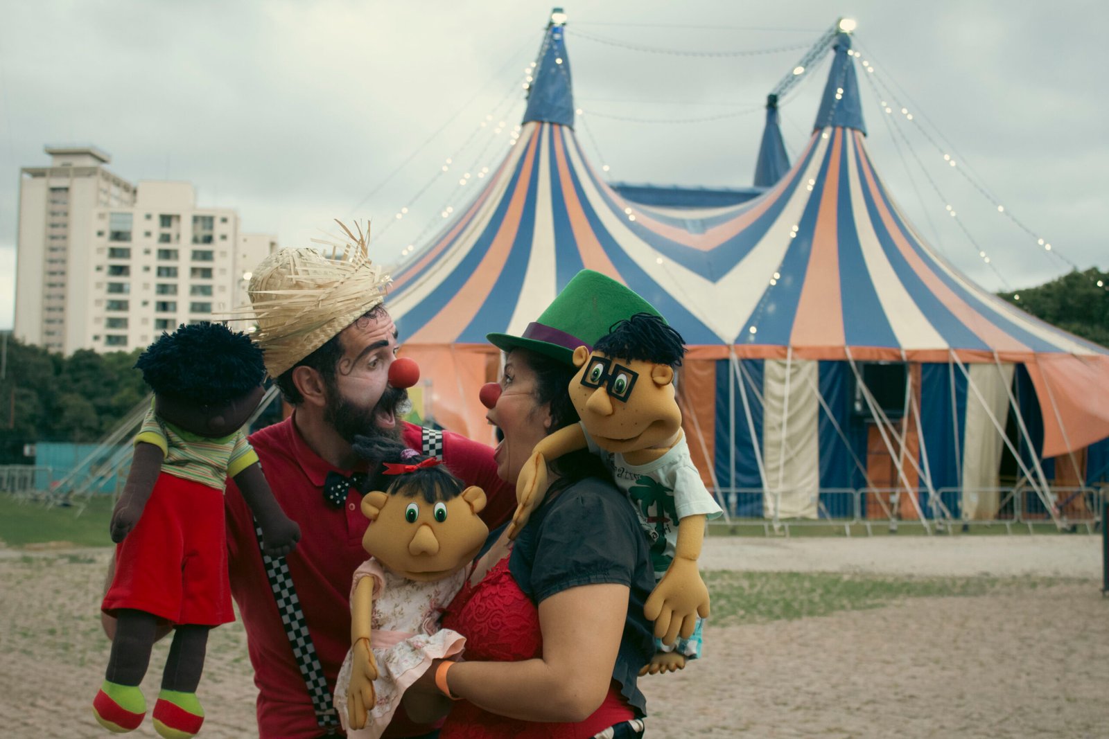 CAMILA CARNEIRO KOMBI NO CIRCO_13