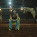 Carolina Belarmino em cena de DOMA--