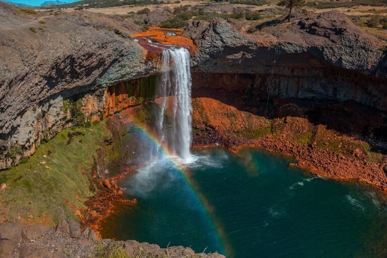 Cachoeira Salto del Agrio, na província de Neuquén, na Patagônia Argentina (Foto: Divulgação)