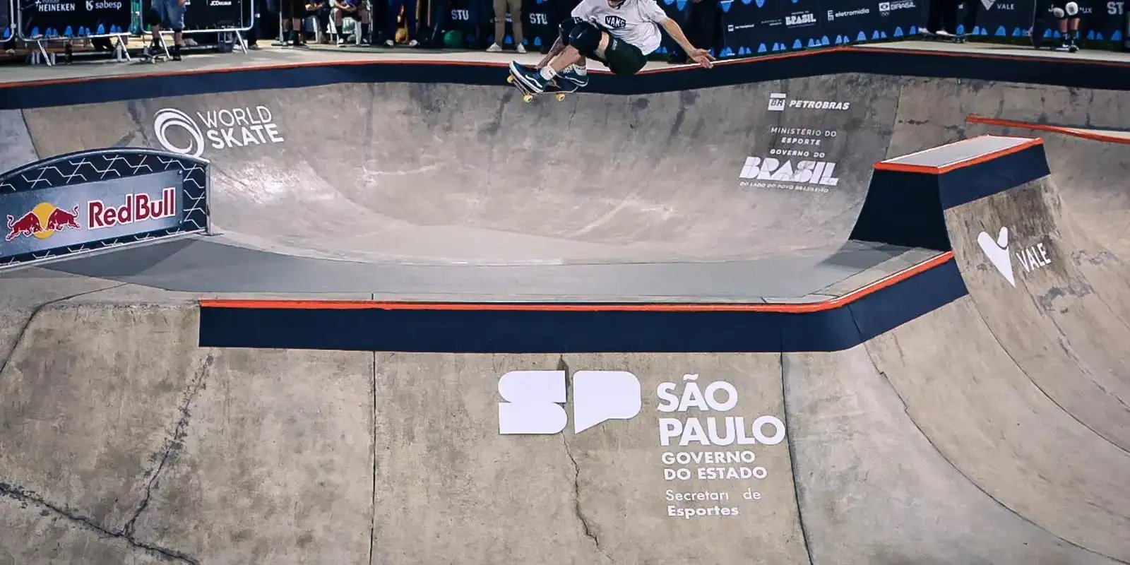 Kalani Konig é vice-campeão mundial de Skate Park
