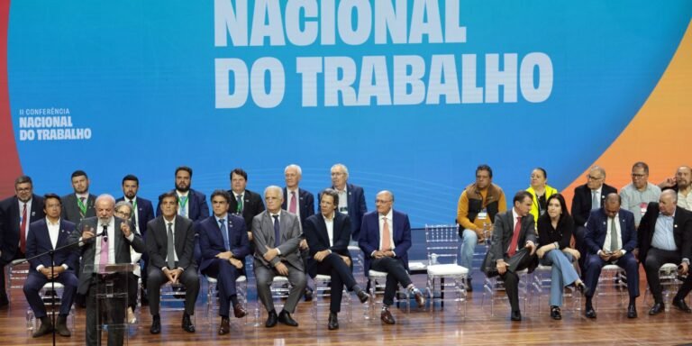Fim do 6x1: Lula propõe negociação entre patrões, empregados e governo 2 pint2401.jpg.jpeg