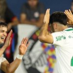 Palmeiras derrota Bragantino para manter liderança no Brasileiro