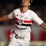 Brasileirão: Ferreira brilha e São Paulo aplica 4 a 1