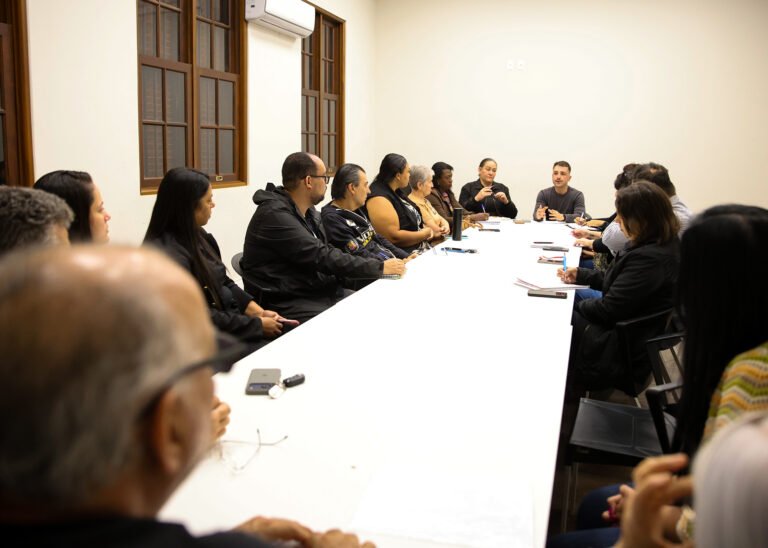 REUNIÃO RAÍZES
