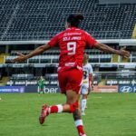 Inter aplica 3 a 0 no Santos fora de casa