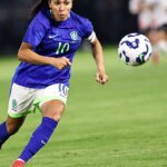 Marta volta à seleção feminina para 2 amistosos contra EUA