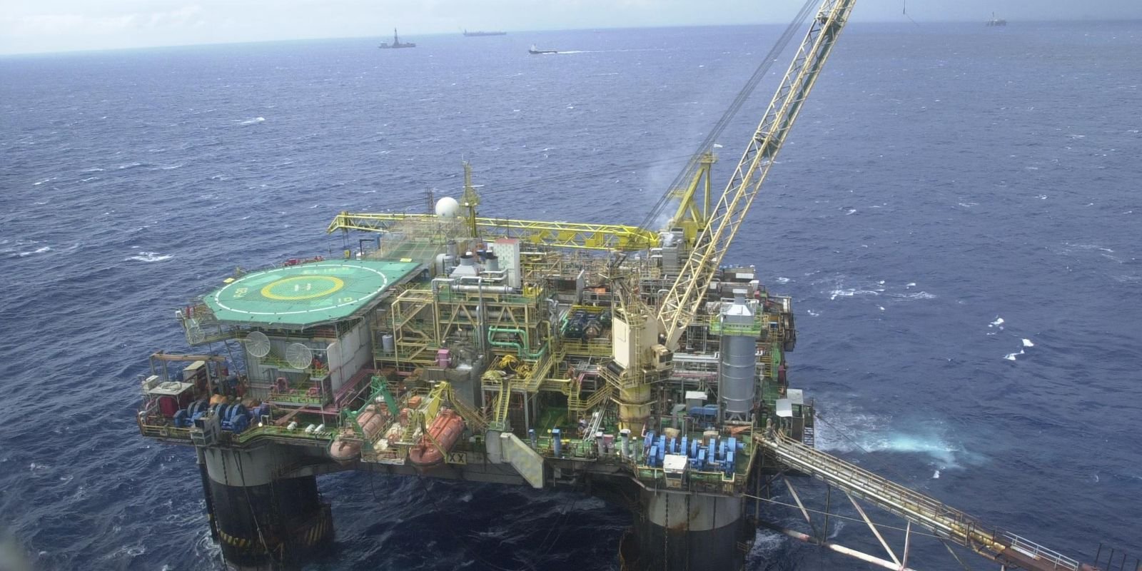 plataforma_de_petroleo_1.jpg