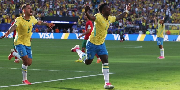 Raphinha, Vini Jr. e Douglas Santos se destacam nos números