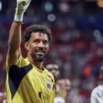 Goleiro Vozinha brilha contra a Espanha e vira destaque na